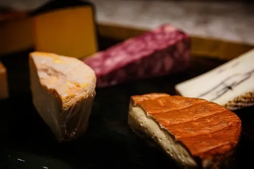 京都で個性豊かなチーズプラトーが楽しめるフレンチレストラン